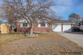 5245 HICKORY PL, Cheyenne, WY 82009