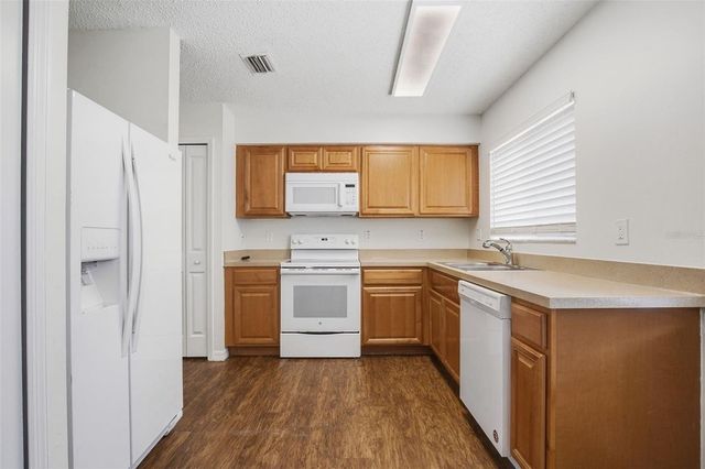 4504 REYNOLDS CREEK AVENUE, Plant City, FL 33563