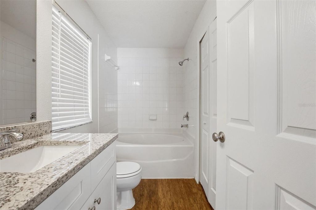 Image 19 of property listing at 4504 REYNOLDS CREEK AVENUE, Plant City, FL 33563