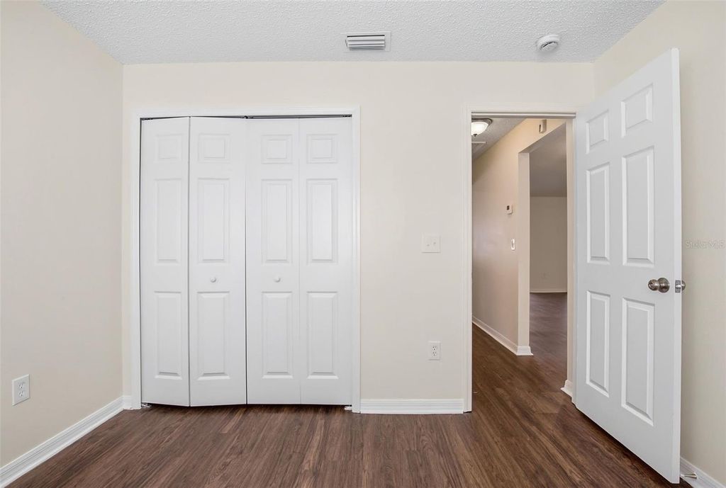 Image 20 of property listing at 4504 REYNOLDS CREEK AVENUE, Plant City, FL 33563