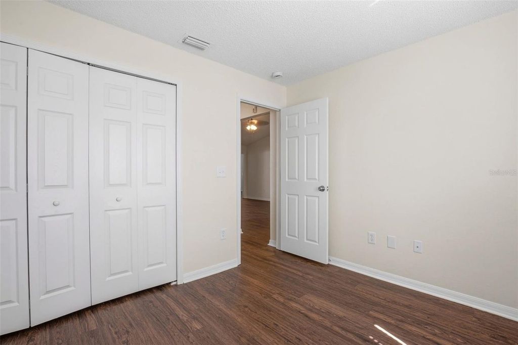 Image 21 of property listing at 4504 REYNOLDS CREEK AVENUE, Plant City, FL 33563