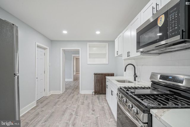 21 HOPKINS ST, Woodbury, NJ 08096