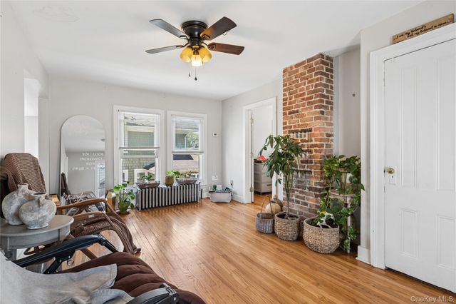 11 Park Avenue 2A, Babylon, NY 11702