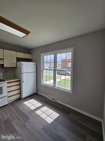 33 FIELDSTONE CT, Dover, DE 19904