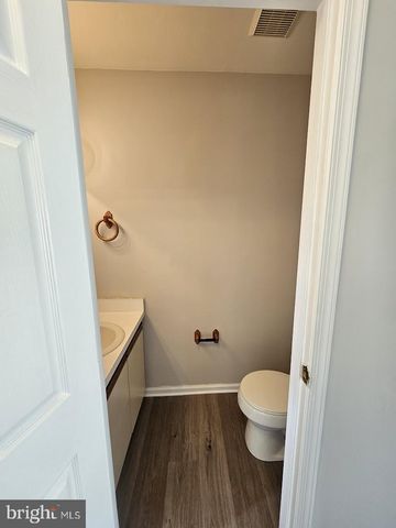 33 FIELDSTONE CT, Dover, DE 19904