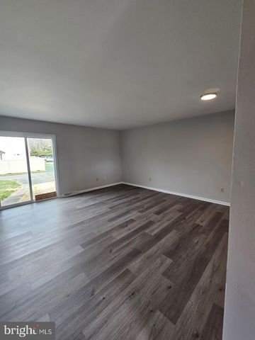 33 FIELDSTONE CT, Dover, DE 19904