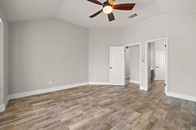 8110 Nairn DR, Austin, TX 78749