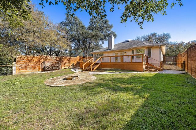 8110 Nairn DR, Austin, TX 78749