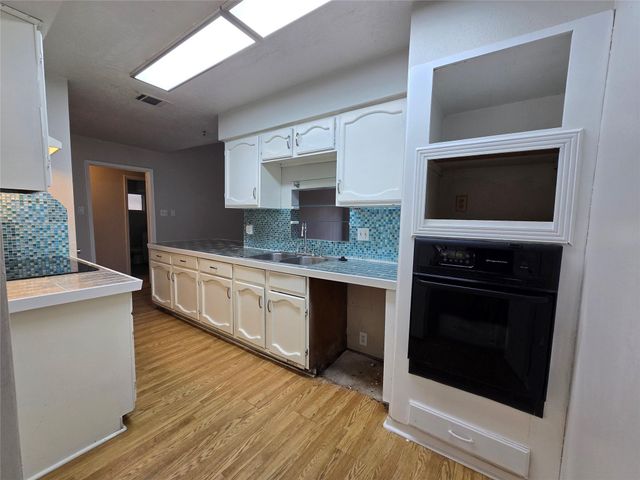 25510 Thistlewaite Lane, Spring, TX 77373