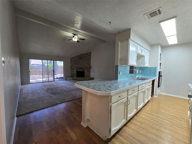 25510 Thistlewaite Lane, Spring, TX 77373