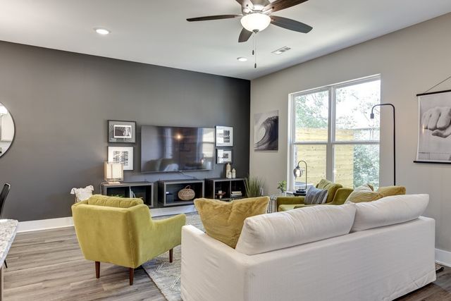 1335 Halter Park Dr, Gallatin, TN 37066