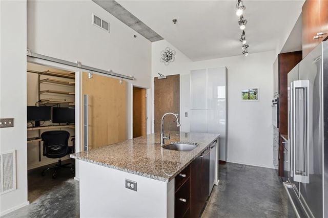 130 Arizona Avenue NE 404, Atlanta, GA 30307