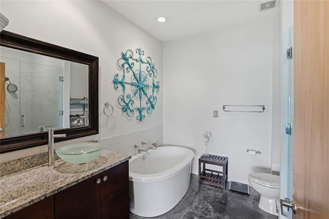 130 Arizona Avenue NE 404, Atlanta, GA 30307