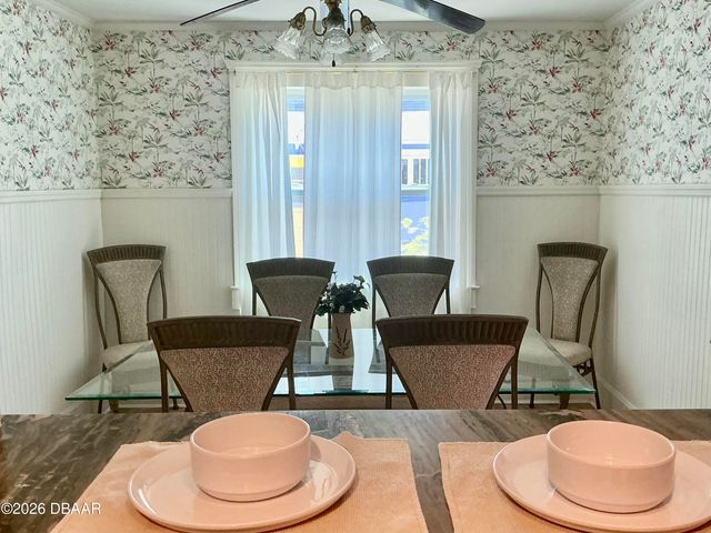 711 S Palmetto Avenue, Daytona Beach, FL 32114