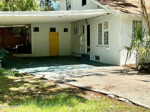 711 S Palmetto Avenue, Daytona Beach, FL 32114