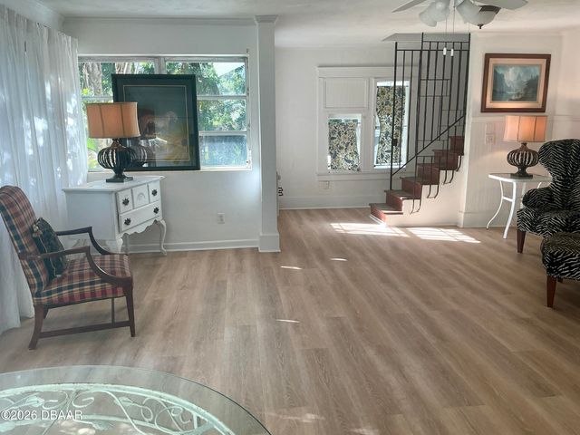 711 S Palmetto Avenue, Daytona Beach, FL 32114