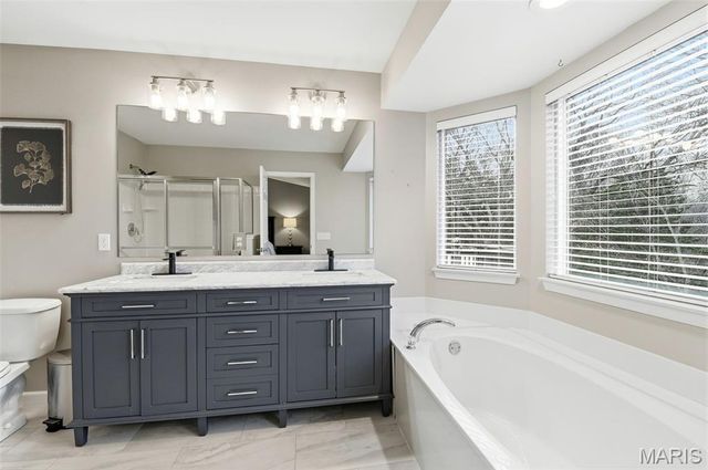 1916 Providence Estate Drive, Wentzville, MO 63385