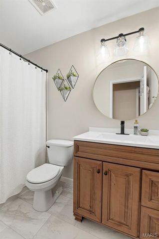 1916 Providence Estate Drive, Wentzville, MO 63385