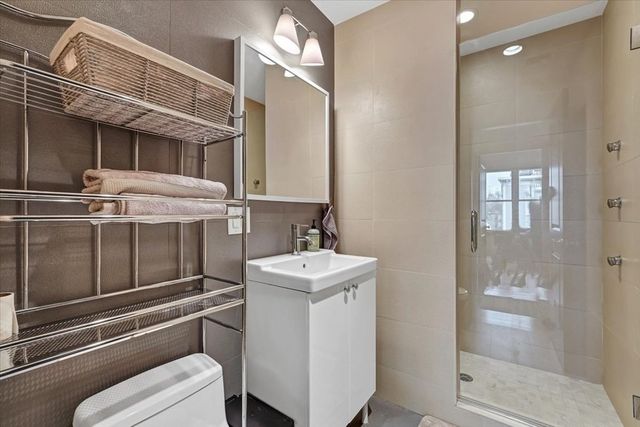 45 Vinton 4, Boston, MA 02127