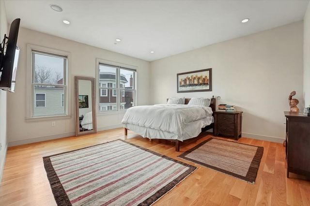 45 Vinton 4, Boston, MA 02127