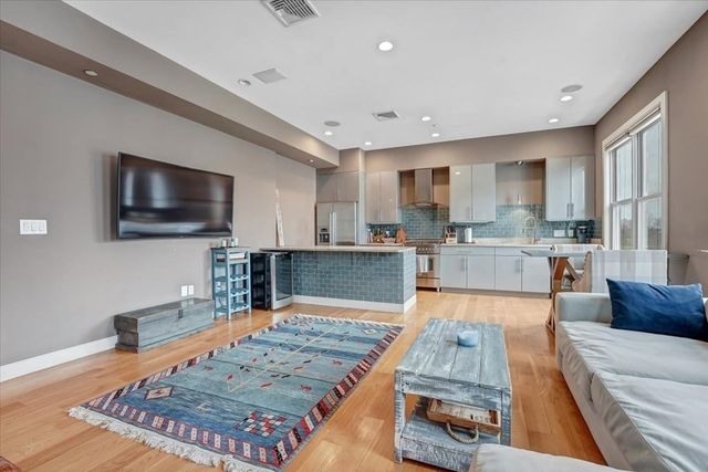 45 Vinton 4, Boston, MA 02127