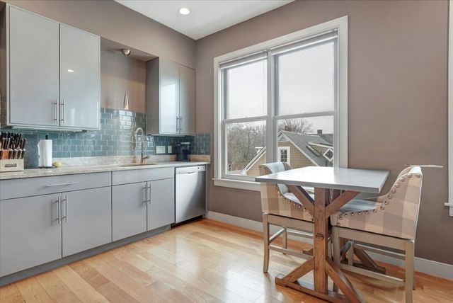 45 Vinton 4, Boston, MA 02127