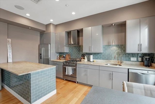 45 Vinton 4, Boston, MA 02127