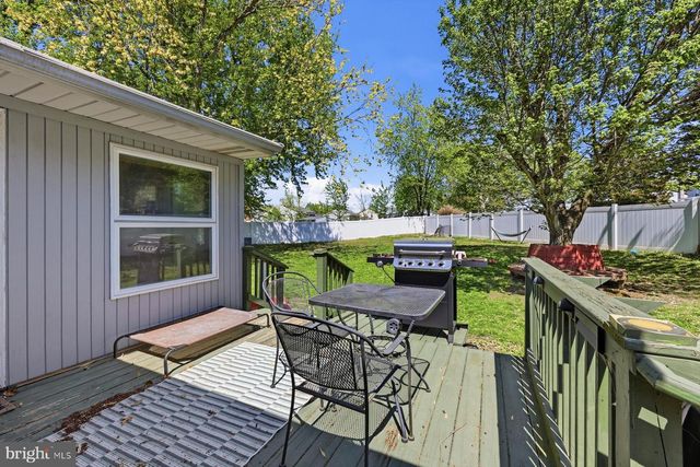 503 DEVONSHIRE DR, Sewell, NJ 08080