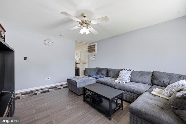 503 DEVONSHIRE DR, Sewell, NJ 08080