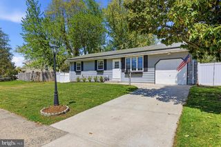 503 DEVONSHIRE DR, Sewell, NJ 08080