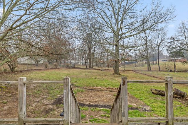 70 Pinoak Road, Trenton, GA 30752