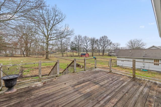 70 Pinoak Road, Trenton, GA 30752