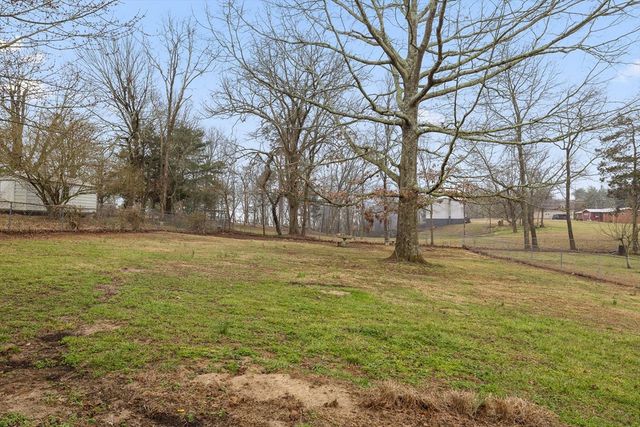 70 Pinoak Road, Trenton, GA 30752