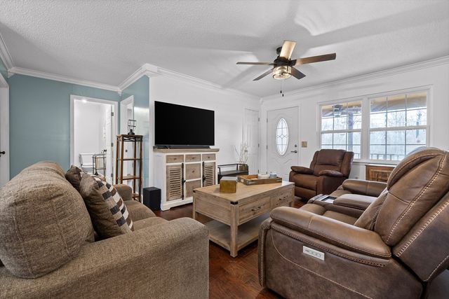 70 Pinoak Road, Trenton, GA 30752