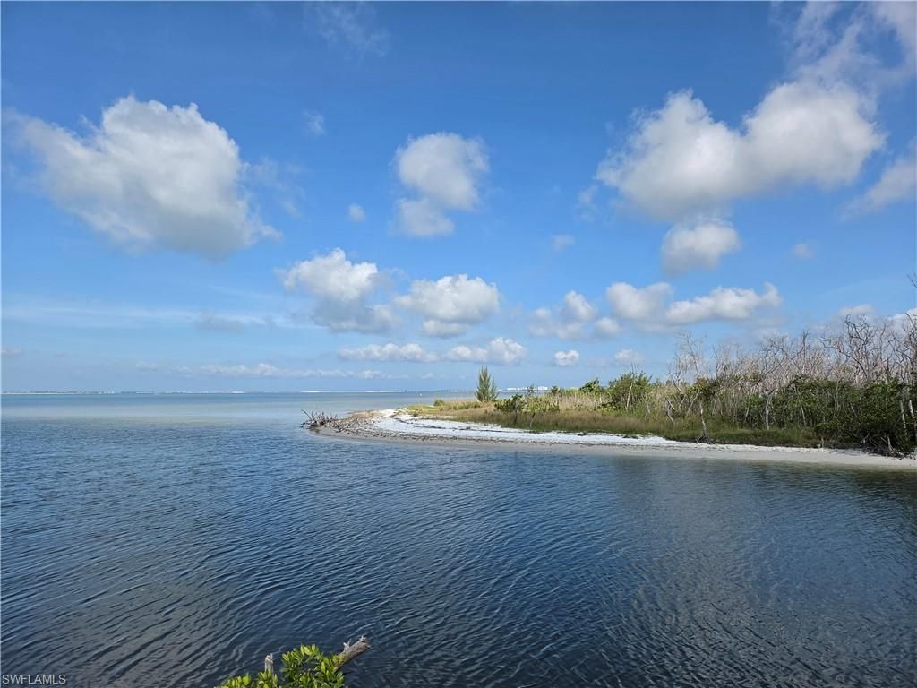 18420 Old Pelican Bay DR, Fort Myers Beach, FL 33931