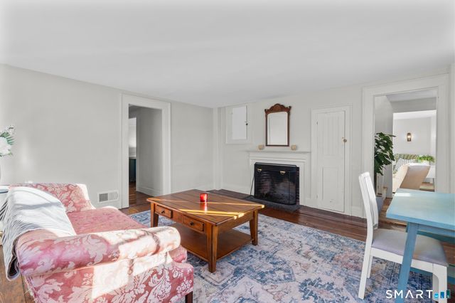 1 Ferry Road, Chester, CT 06412