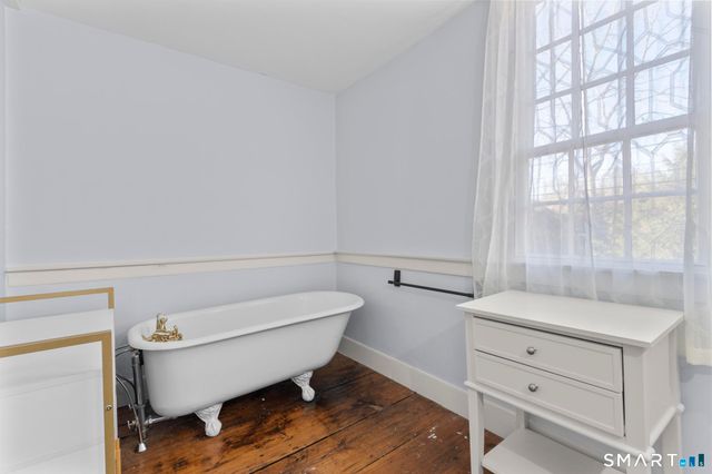 1 Ferry Road, Chester, CT 06412