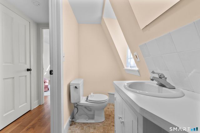 1 Ferry Road, Chester, CT 06412