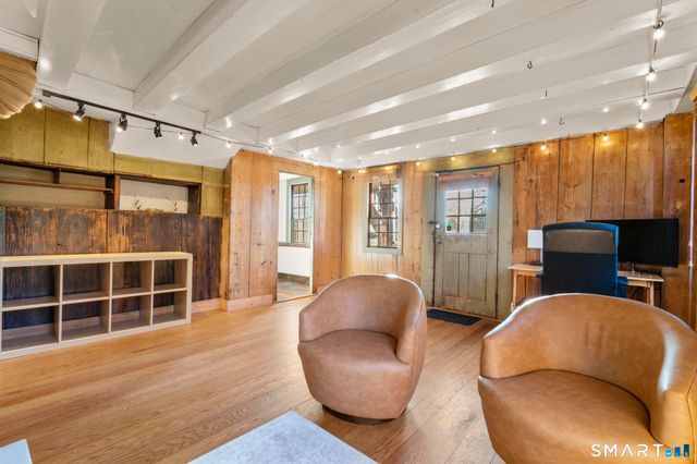 1 Ferry Road, Chester, CT 06412