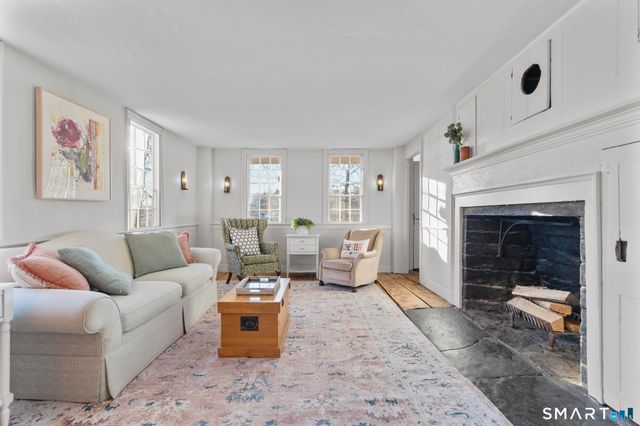 1 Ferry Road, Chester, CT 06412