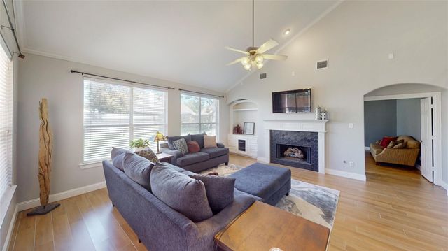 14427 Brighton Trace Lane, Houston, TX 77044