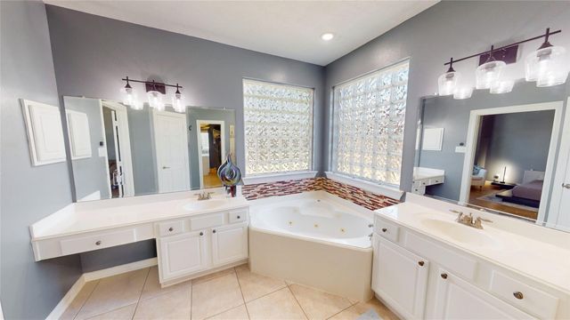 14427 Brighton Trace Lane, Houston, TX 77044