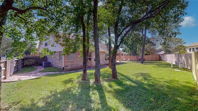 14427 Brighton Trace Lane, Houston, TX 77044