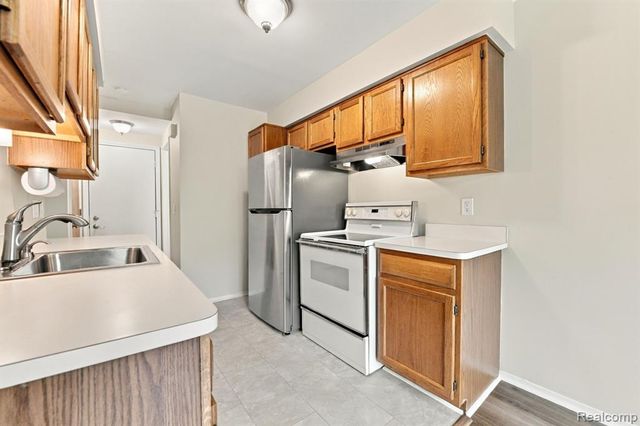 3114 Hidden Trail, Waterford, MI 48328