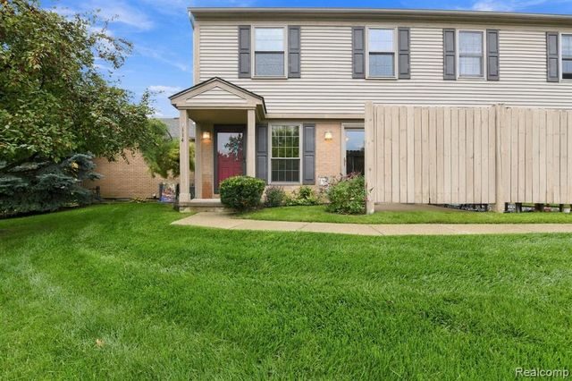3114 Hidden Trail, Waterford, MI 48328