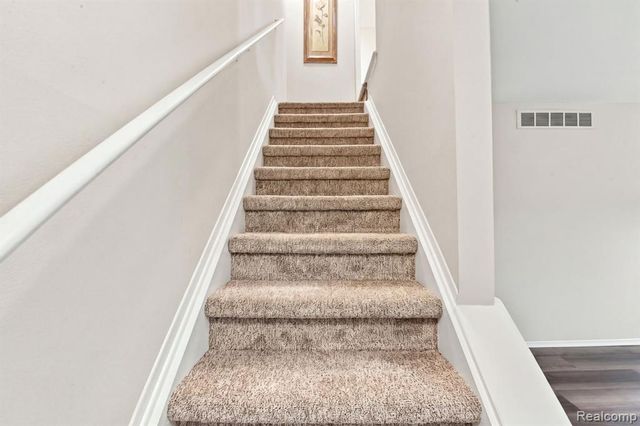 3114 Hidden Trail, Waterford, MI 48328