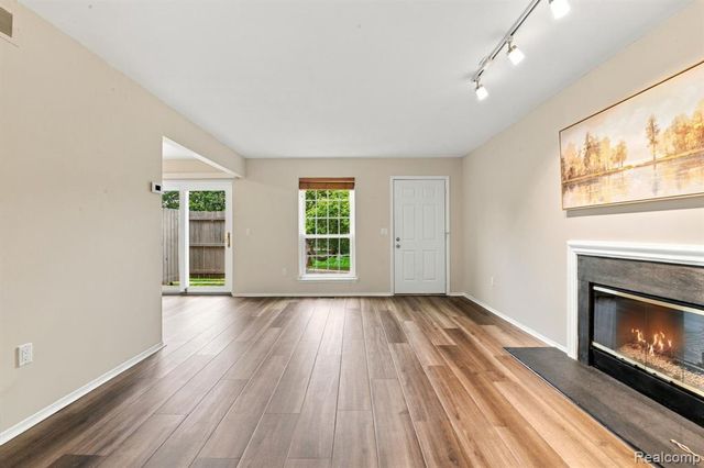 3114 Hidden Trail, Waterford, MI 48328