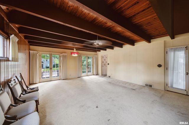 315 W STONEGATE Road, Peoria, IL 61614