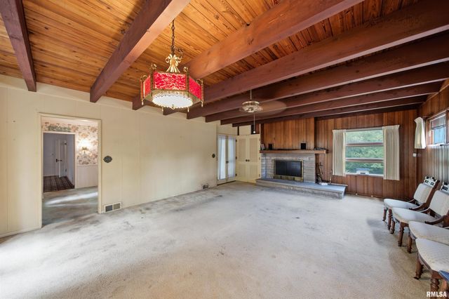 315 W STONEGATE Road, Peoria, IL 61614