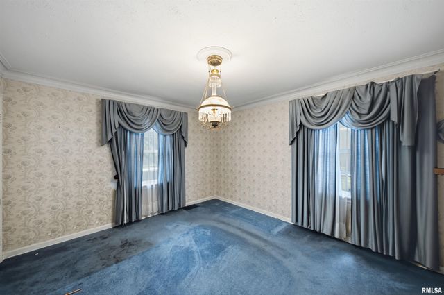 315 W STONEGATE Road, Peoria, IL 61614